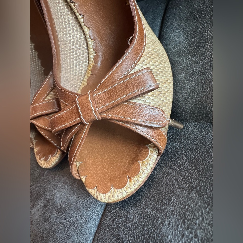 Vintage Moschino Brown and Tan Heels - Picture 2 of 9